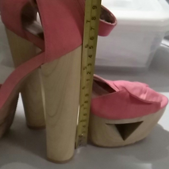 Body Central - Picture 5 of 5